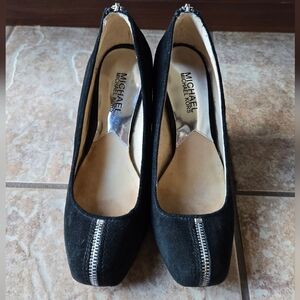 🔥🔥🔥SALE🔥🔥🔥Michael Kors Silver Zippers Black Suede Wedges
